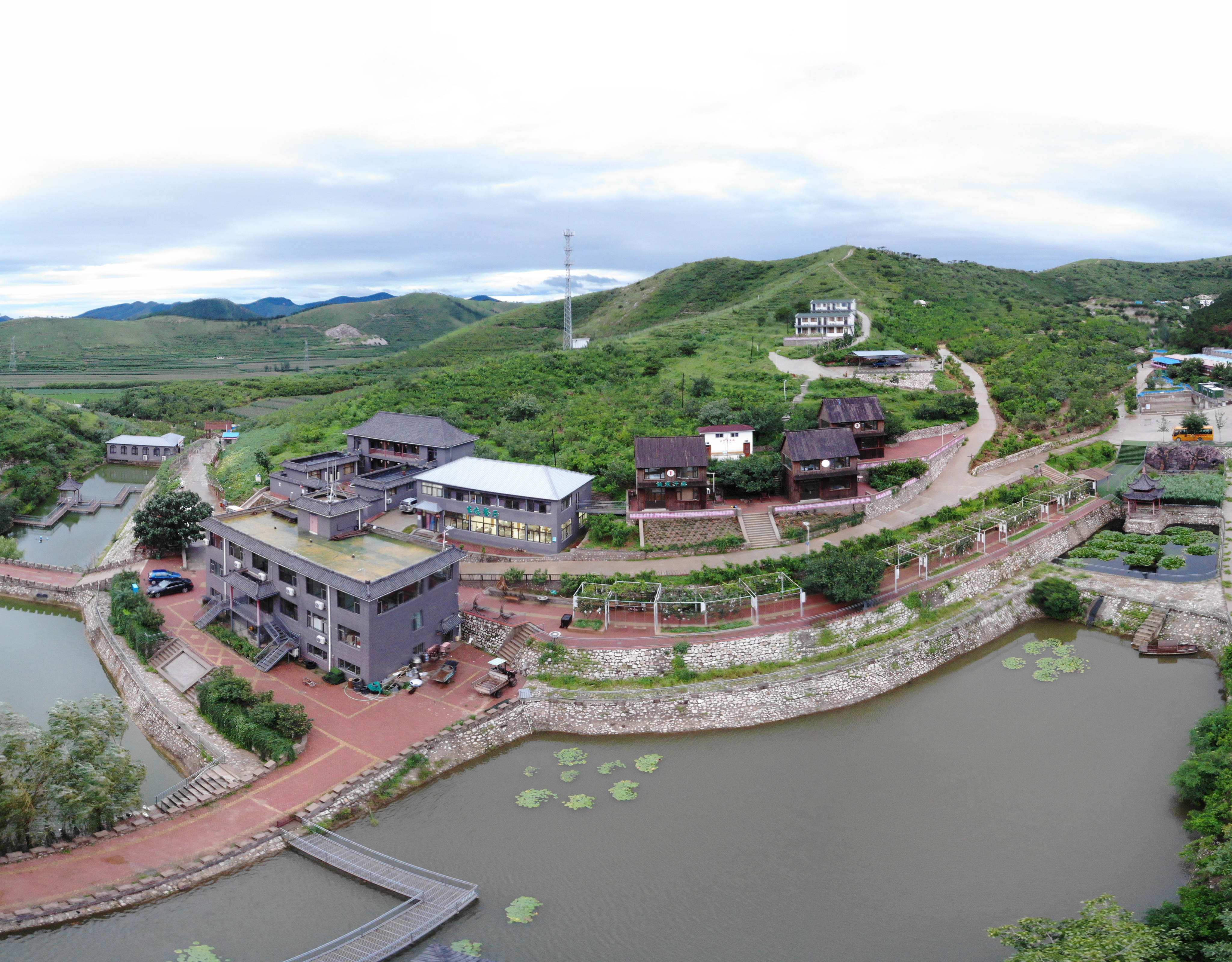 唐山市丰润区山缘生态庄园.jpg